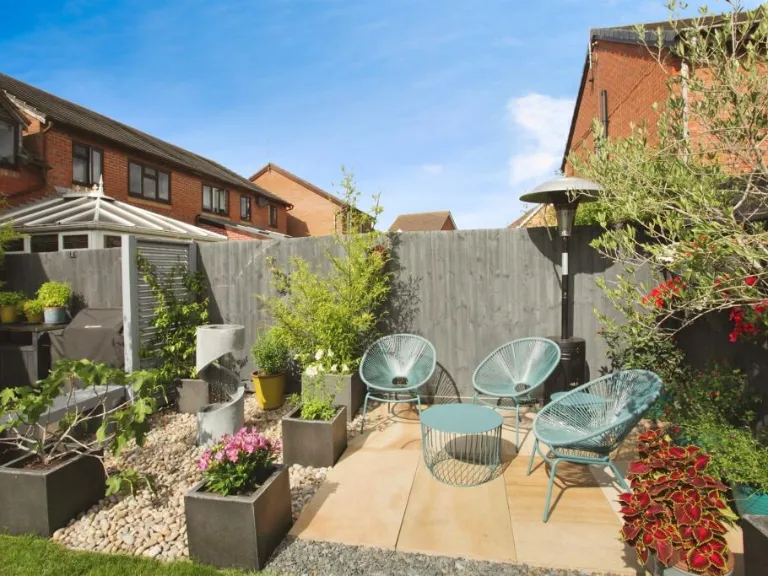 property Compatible Images}