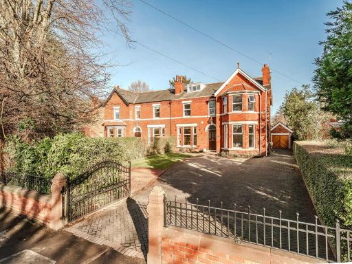 Similar property image