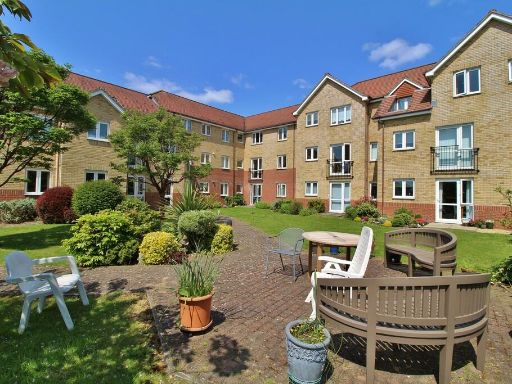 Similar property image