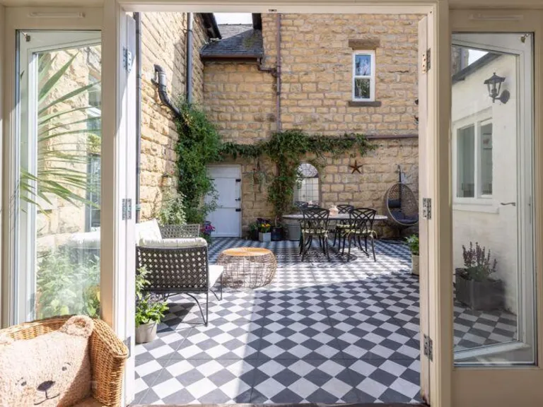 property Compatible Images}