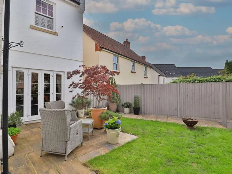 property Compatible Images}