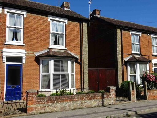 Similar property image