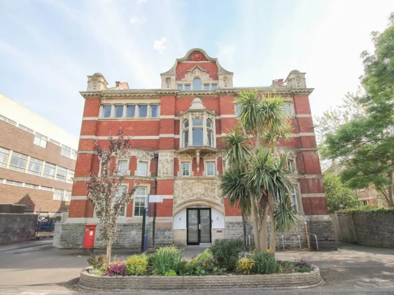 property Compatible Images}