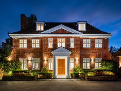 Similar property image