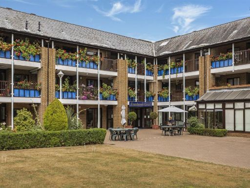 Similar property image