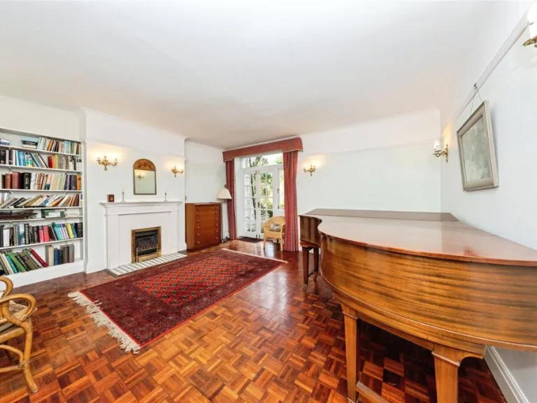 property Compatible Images}