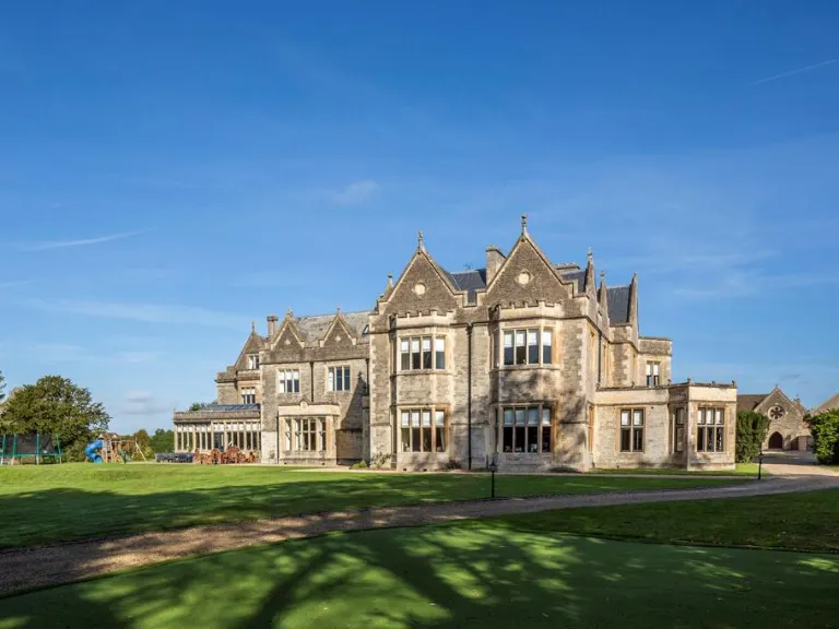 property Compatible Images}