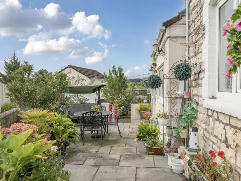 property Compatible Images}