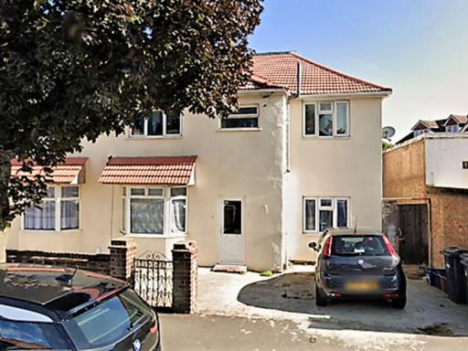 Similar property image