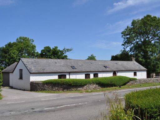 Similar property image
