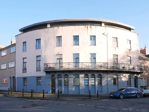 Similar property image