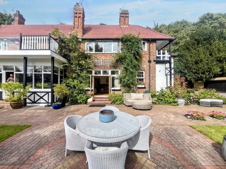 property Compatible Images}