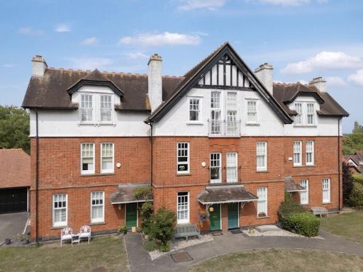 Similar property image