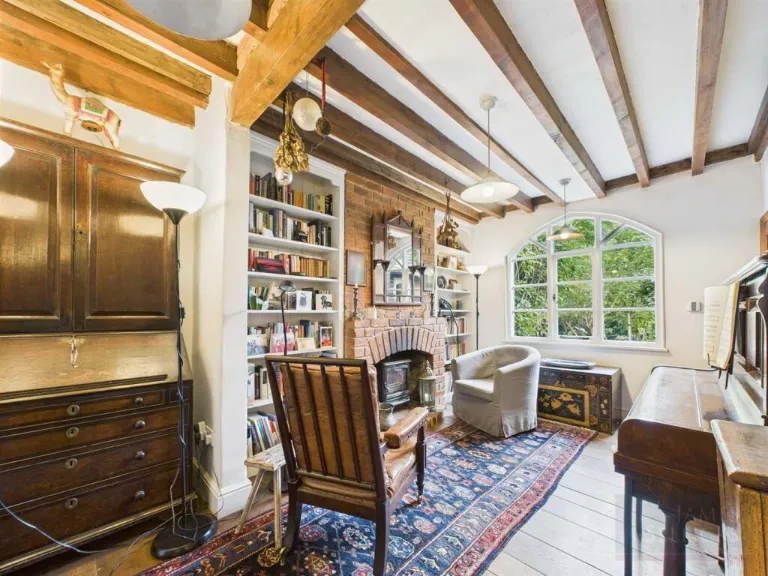 property Compatible Images}