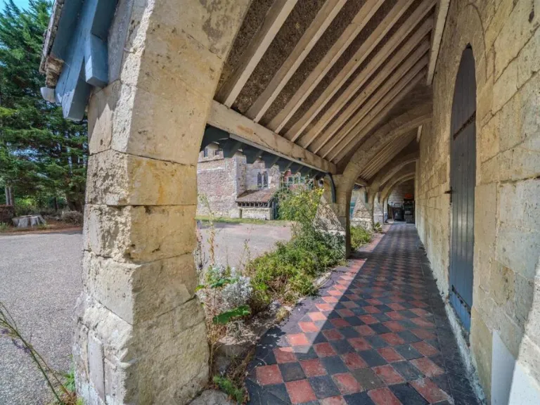 property Compatible Images}