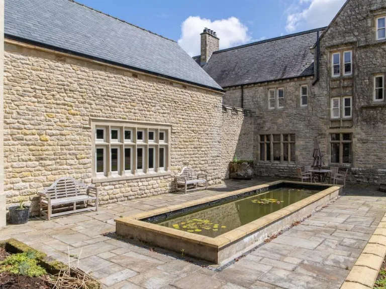 property Compatible Images}