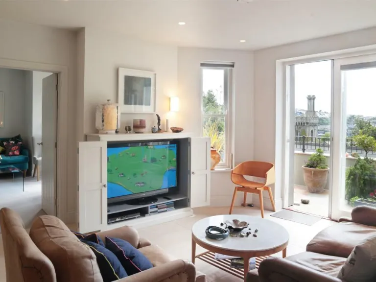 property Compatible Images}