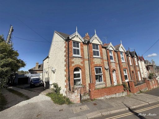 Similar property image