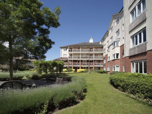 Similar property image