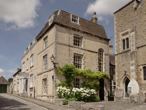 Similar property image