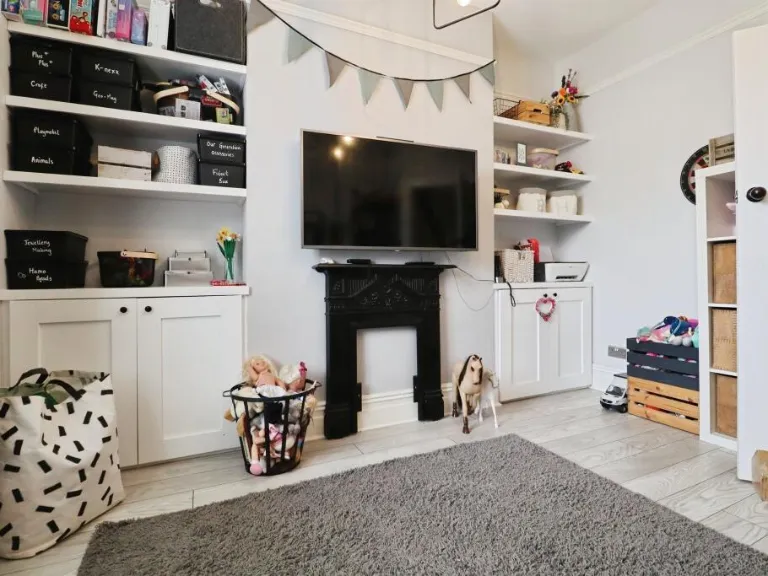 property Compatible Images}