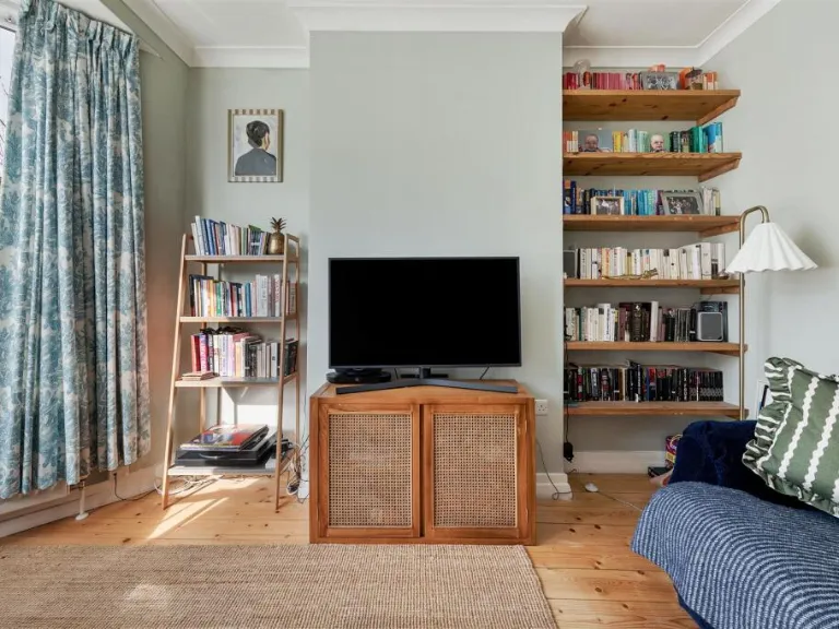 property Compatible Images}