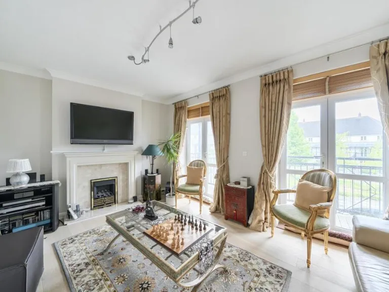 property Compatible Images}