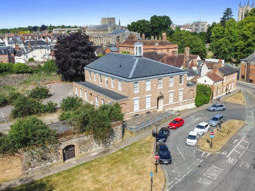 Similar property image