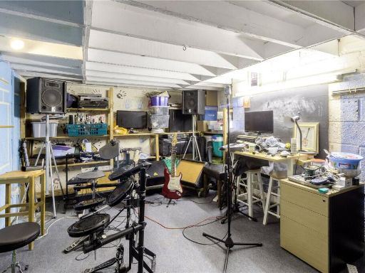 property Low res Images}