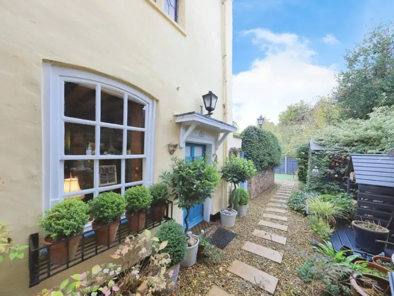 property Compatible Images}