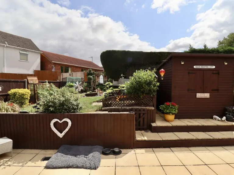 property Compatible Images}