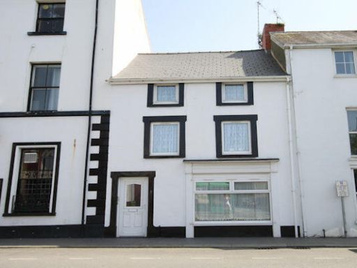Similar property image