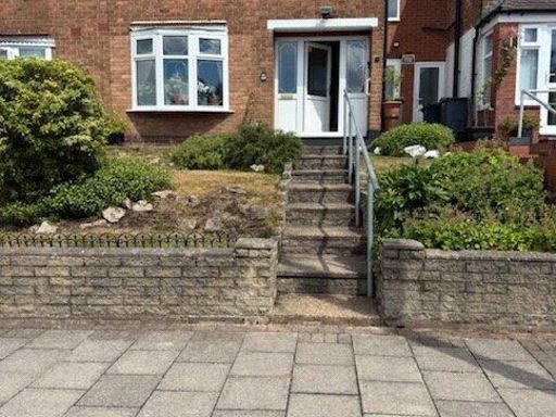 Similar property image