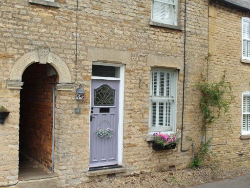 Similar property image