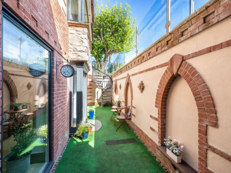property Compatible Images}