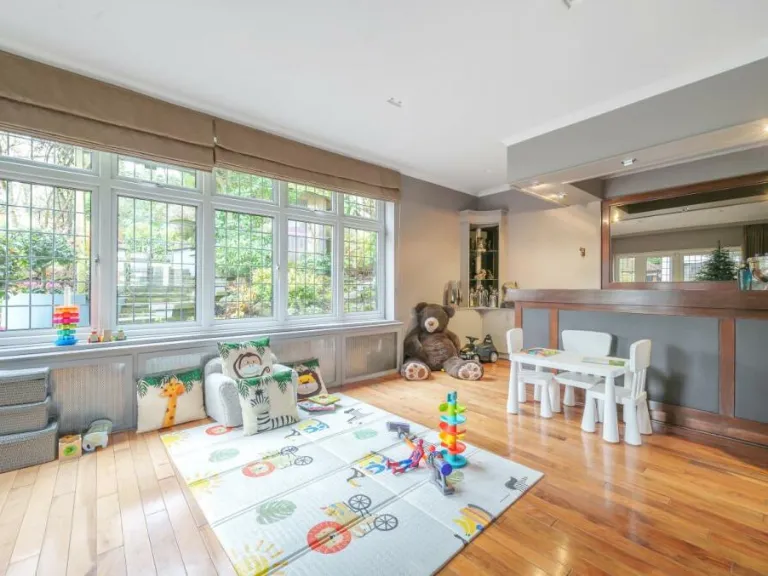 property Compatible Images}