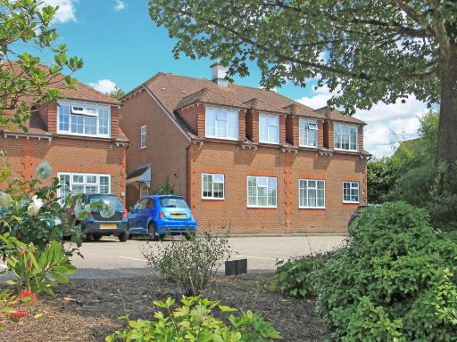 Similar property image