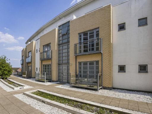 Similar property image
