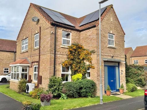 Similar property image