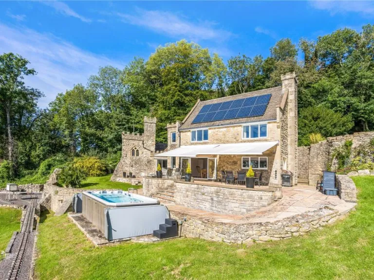 property Compatible Images}