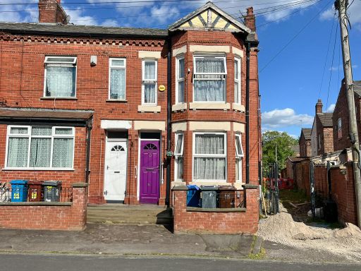 Similar property image