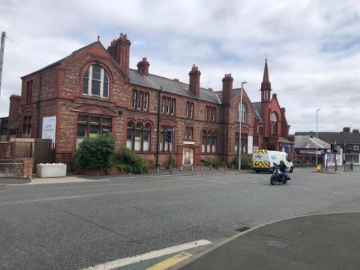 Similar property image