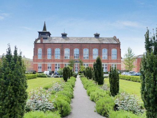 Similar property image