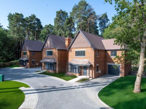 Similar property image