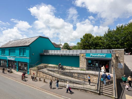 Similar property image