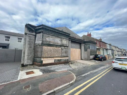 Similar property image