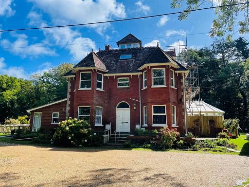 Similar property image