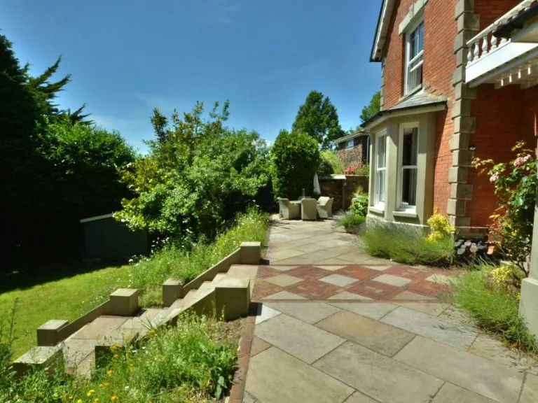 property Compatible Images}
