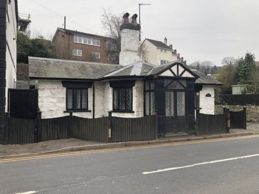 Similar property image