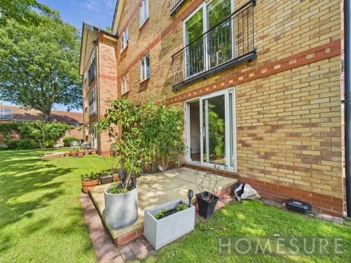 Similar property image